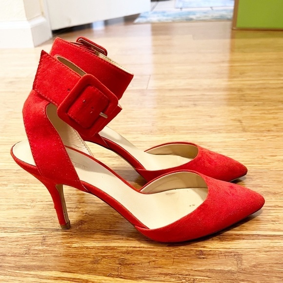 Zara red pointy toe sandals with wide ankle strap and stiletto heels. Size 6.5 - Picture 2 of 15